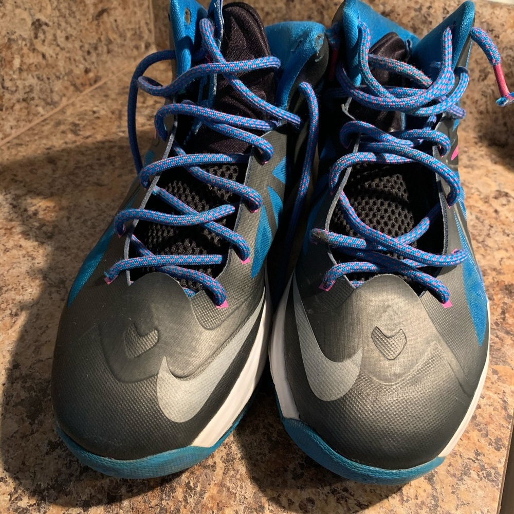Lebron 10’s